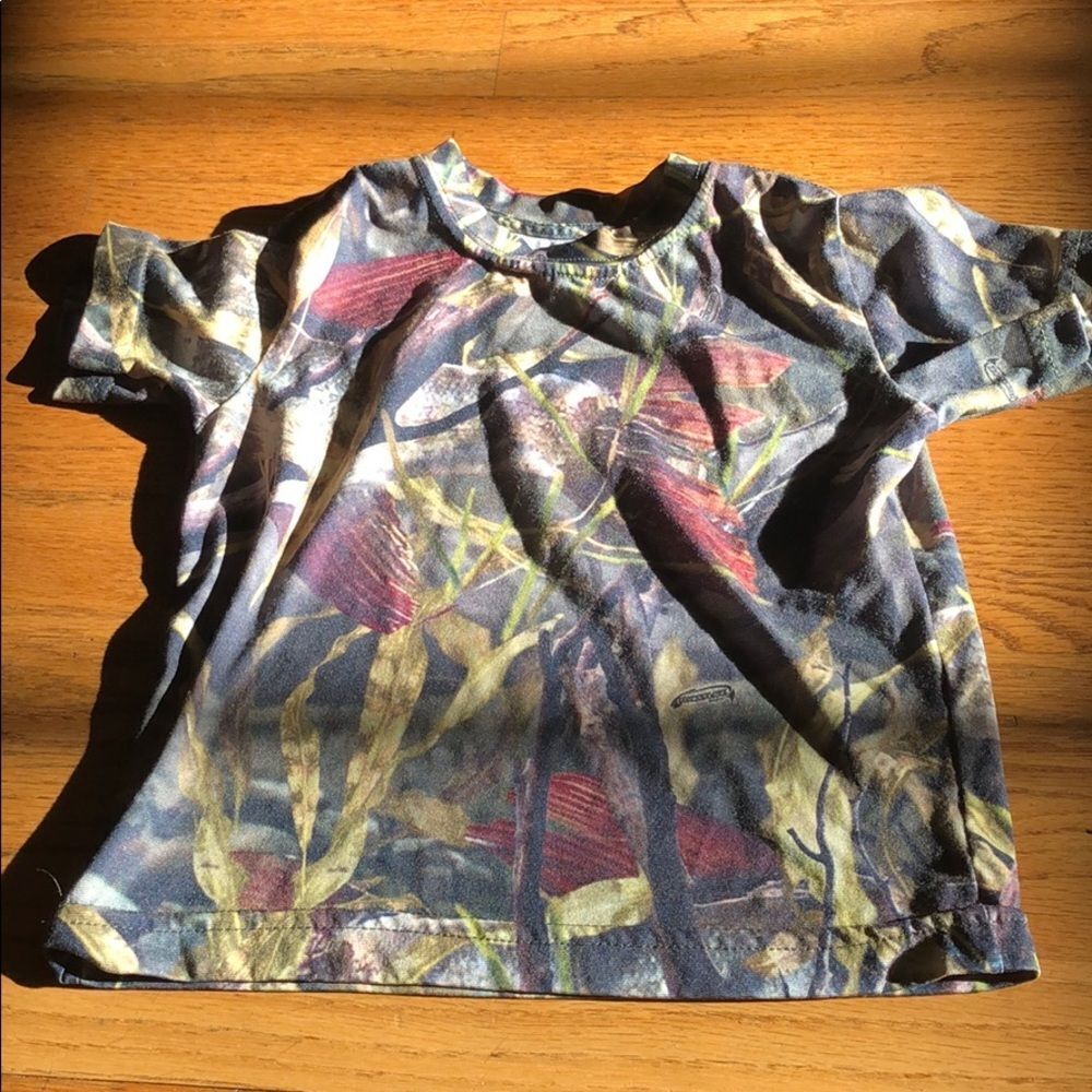 🍭6/$30 Evolved angler fishing camo rash guard - 2T
